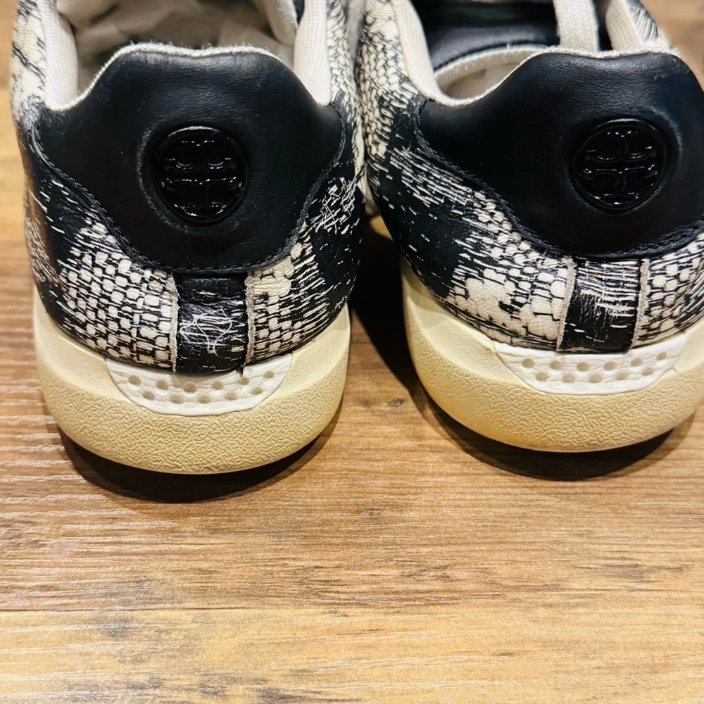 Tory Burch Howell Court Printed Tumbled Leather Women's Size 7 M Black White